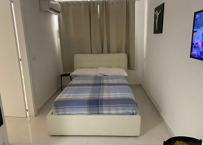 Nelblu B&B 폴리나노 아마레